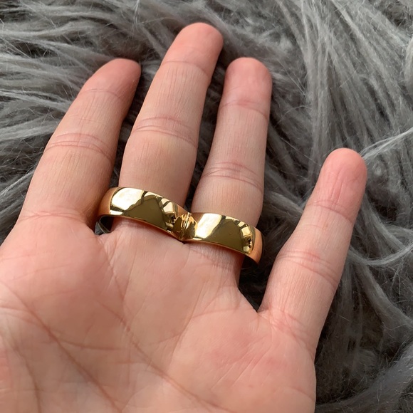Kelly Wearstler Sochi Double-finger Ring - Picture 7 of 13